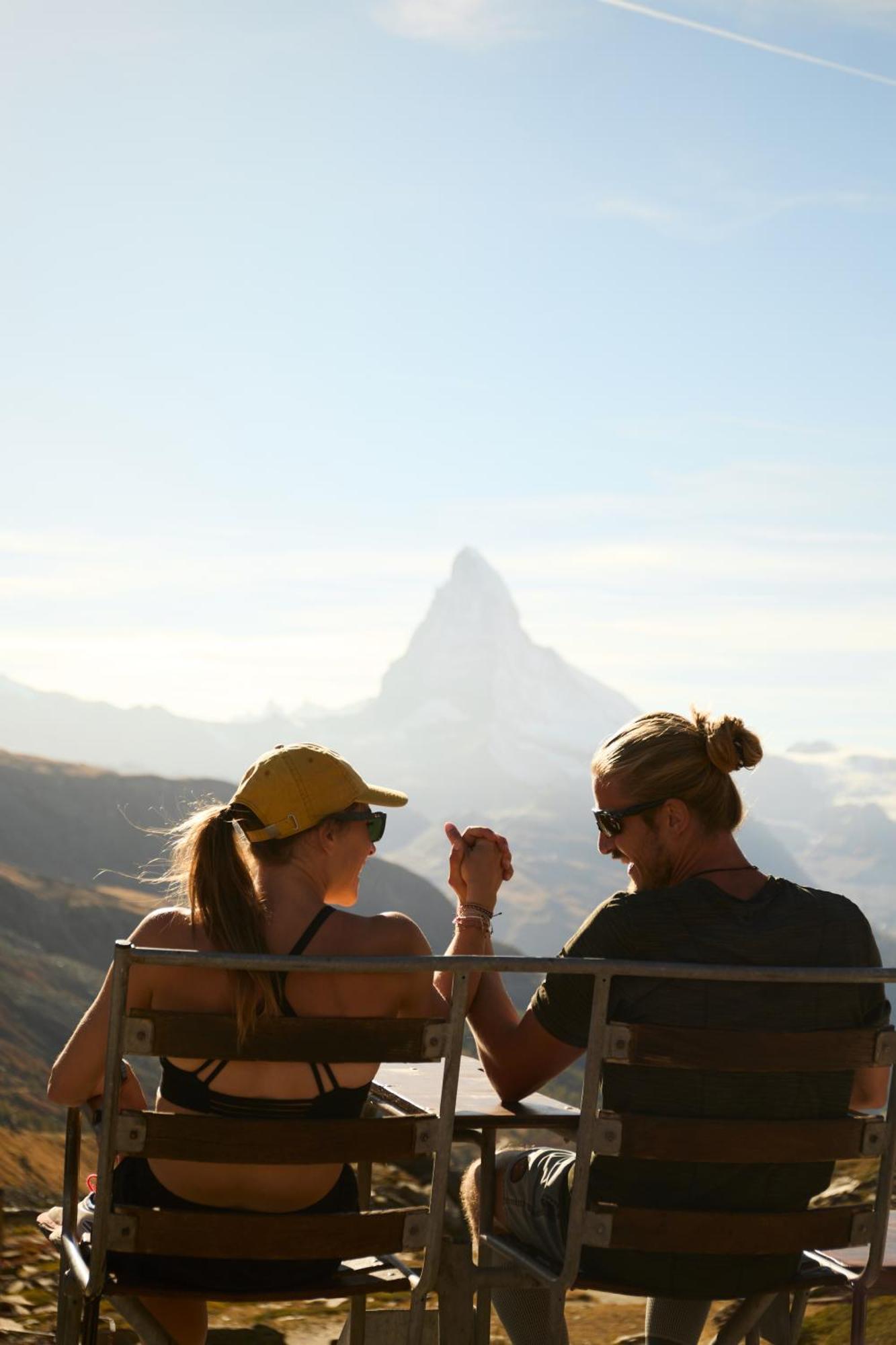 Schloss Zermatt - Cbd & Adaptogenic Spa And Sport Hotel Exterior foto