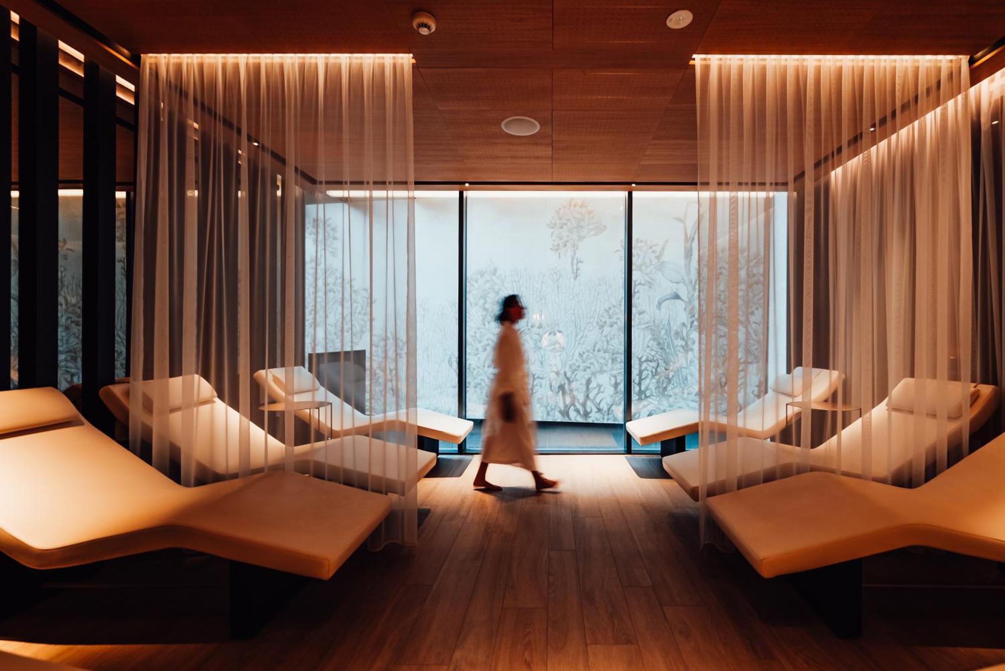 Schloss Zermatt - Cbd & Adaptogenic Spa And Sport Hotel Exterior foto